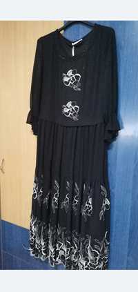 Rochie de ocazie, culoare neagră cu broderie crem nr46  preț negociabi