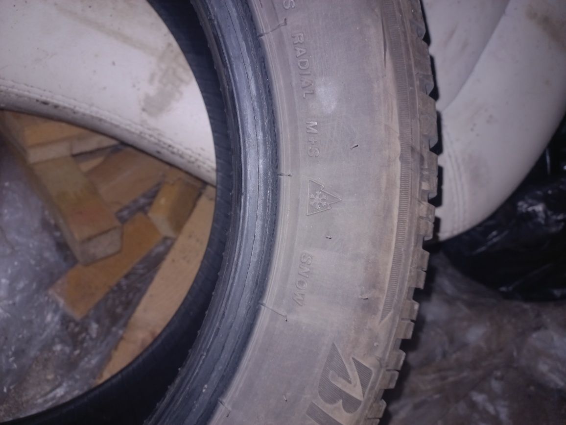 Vand set4 anvelope bridgestone 205/55r16 h iarna dot2023!!!