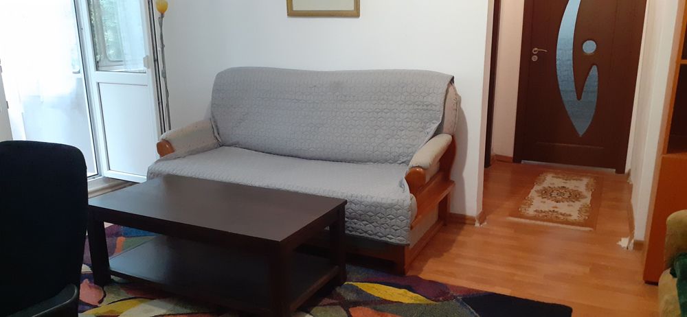 Închiriez apartament Podu Ros