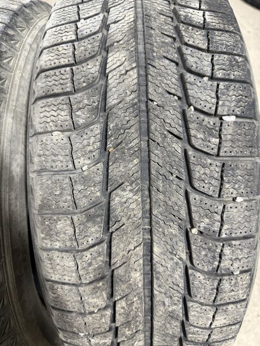 Продам шины на 235/55/18