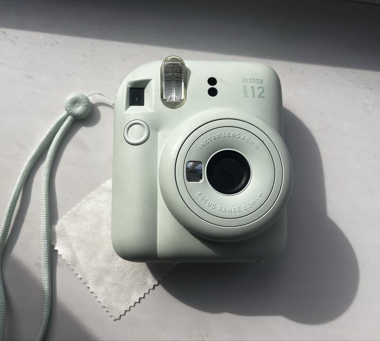 Instax mini 12 Инстакс мини 12