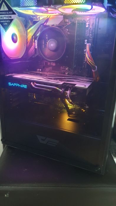 Calculator unitate gaming RGB Ryzen 5 2600 16gb ram ssd RX580 4gb ddr5