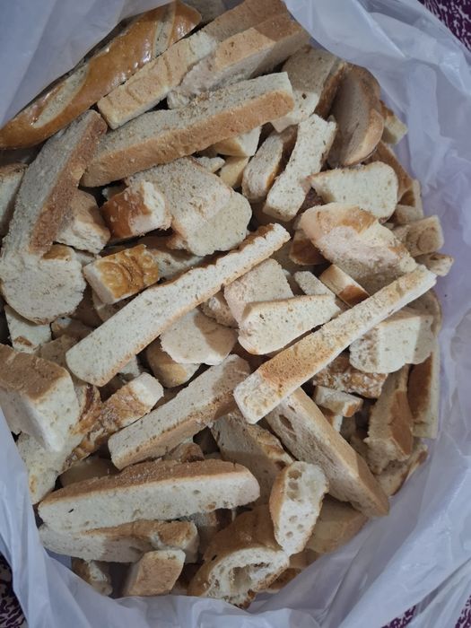 Non, qotgan nonlar kilasi 5.000 sum