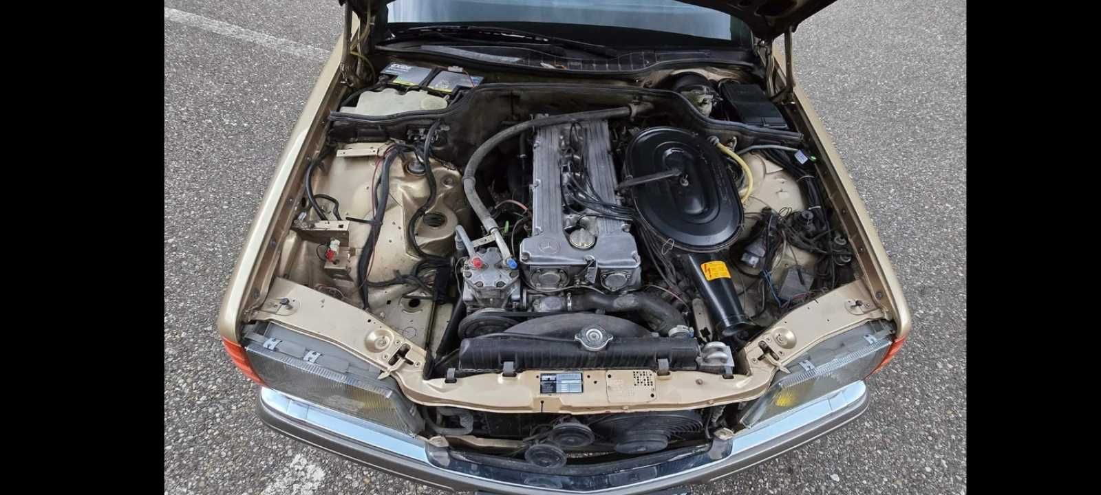 Mercedes w126 vehicul istoric