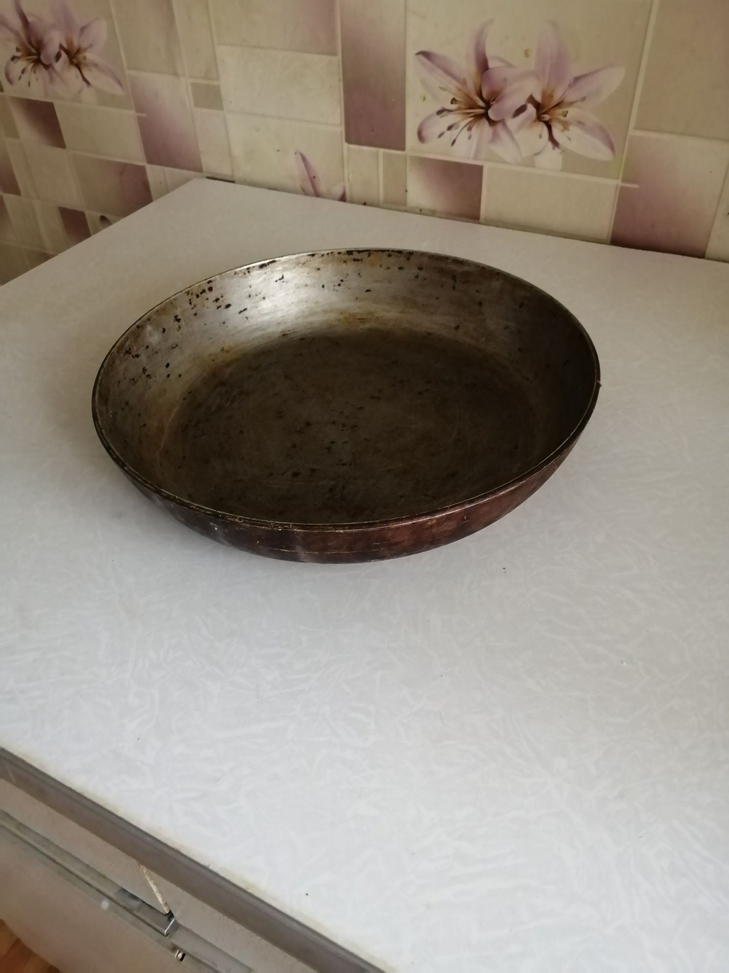 Продам сковороду. Для пирогов. .