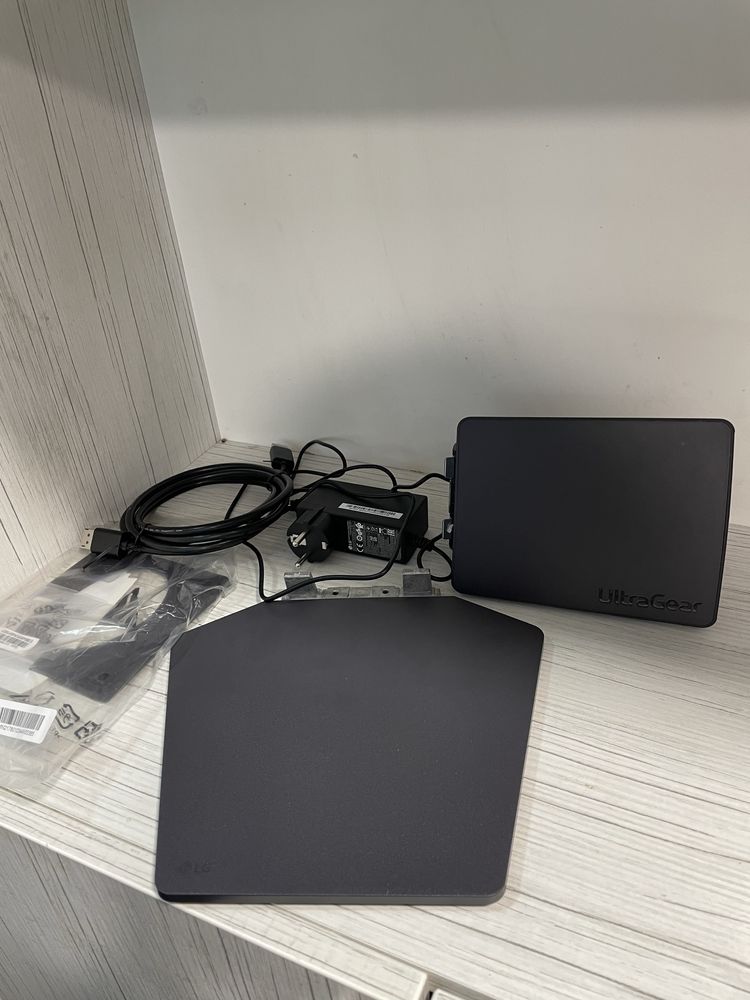 Monitor gaming curbat LG 80 cm nou