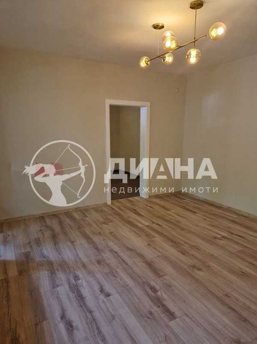 Продава се Тристаен апартамент в Пловдив, Христо Смирненски - 86 кв.м за 1559 €/кв.м - Снимка #2