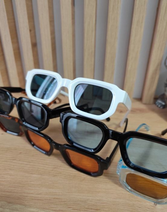 Ochelari soare transparenti la moda