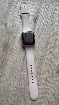 Продам Apple Watch 5 40mm