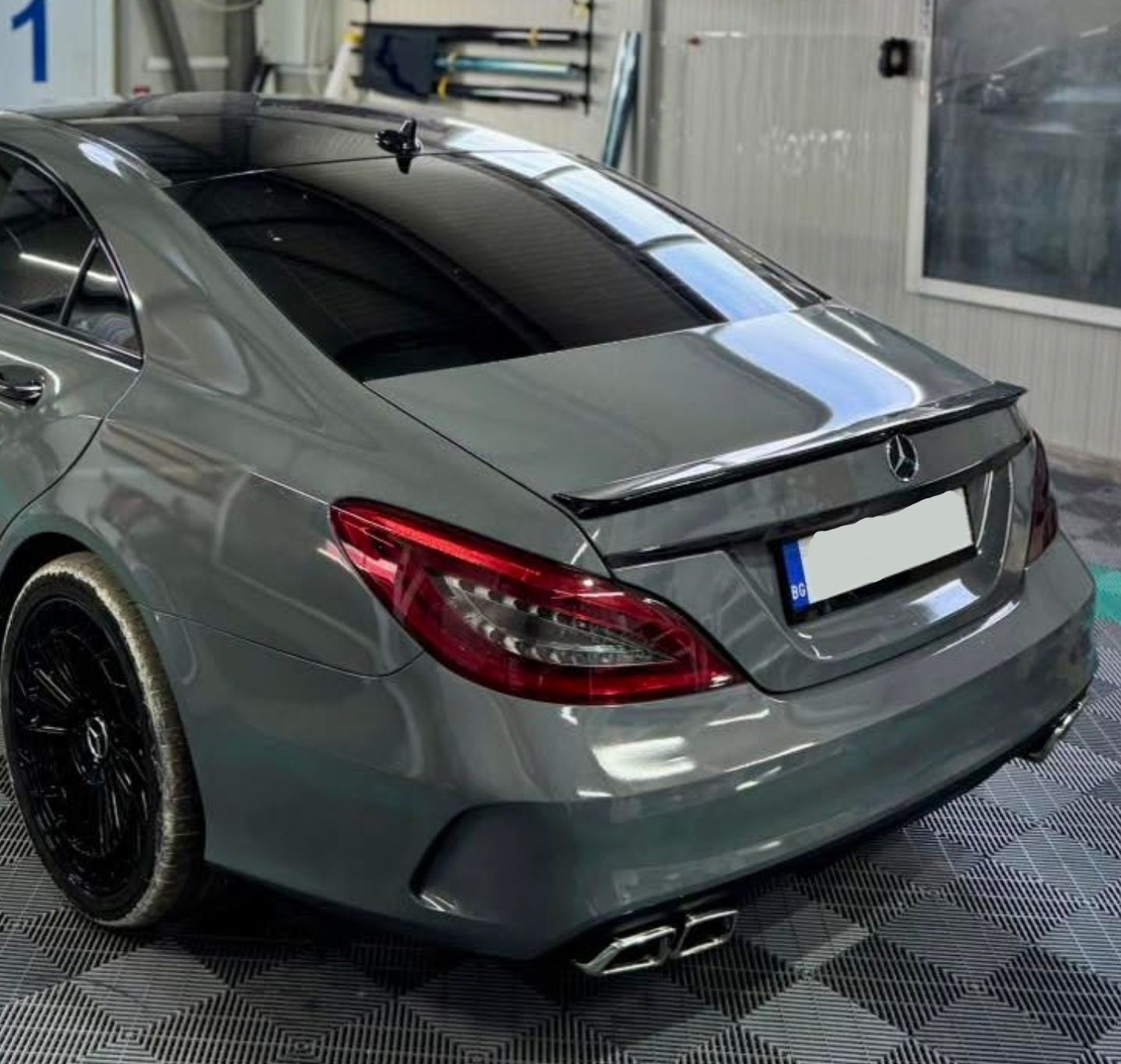 W218 пакет cls63 C218 предна броня задна накрайници дифузьор решетка