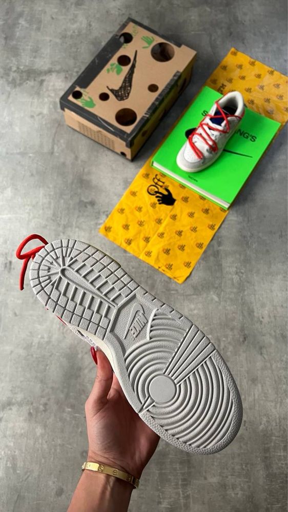 Off White Dunk Low - Lot 13