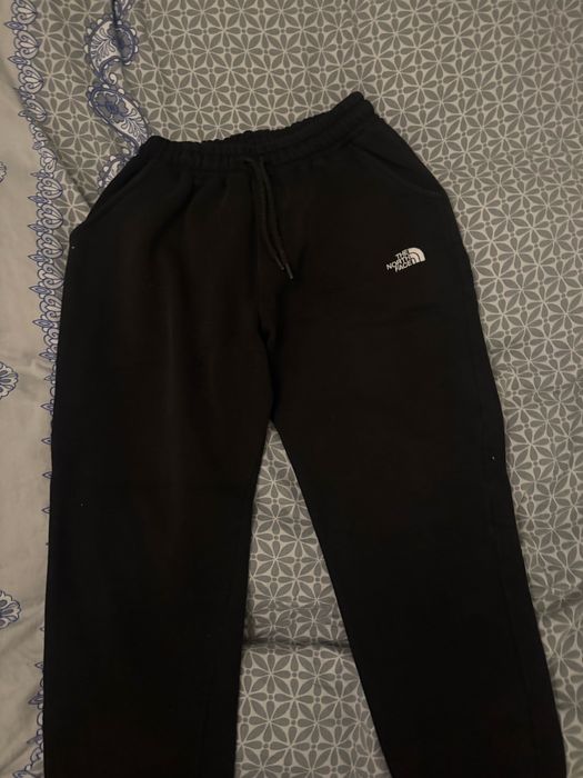 Vand pantaloni tnf