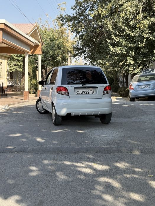 Moshi yaxshi xolatda 1 ta kirilosi teyibketti 1 ta kirilo bn hal bolad