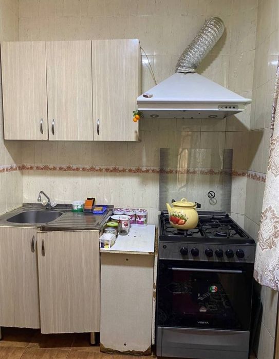 Чиланзар 9кв 3комн. Кирпич Балкон 2/6 продажа