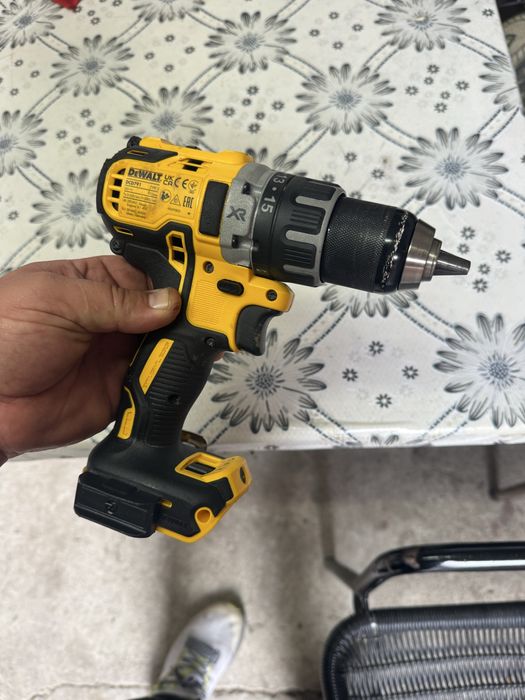 Акумулаторен винтоверт DEWALT DCD791NT