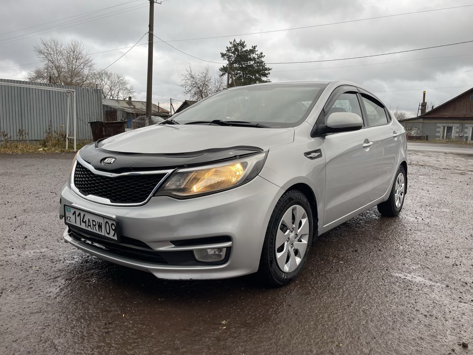 КИА РИО 2015 год