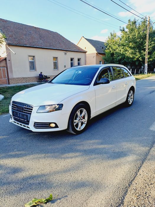 Vand Audi A4 B8 2010