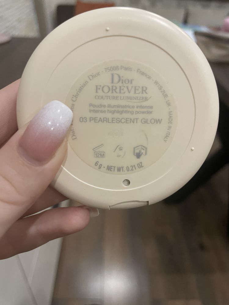 Dior Forever highlighter 03 PEARLESCENT GLOW