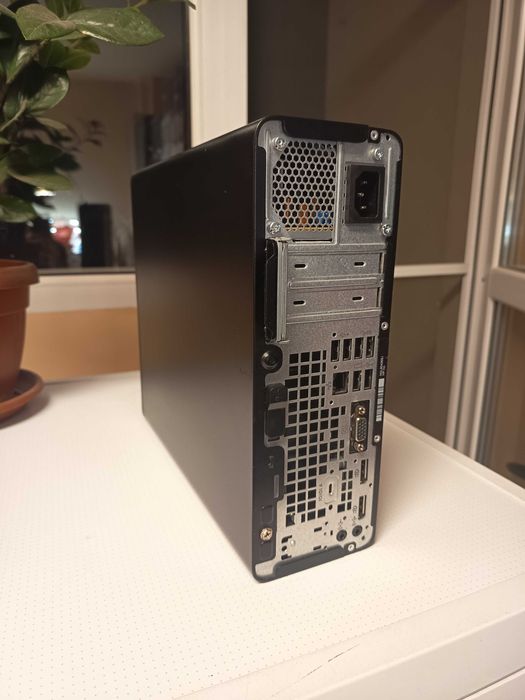 Hp EliteDesk 705 G4 SFF | Ryzen 3 Pro 2200g