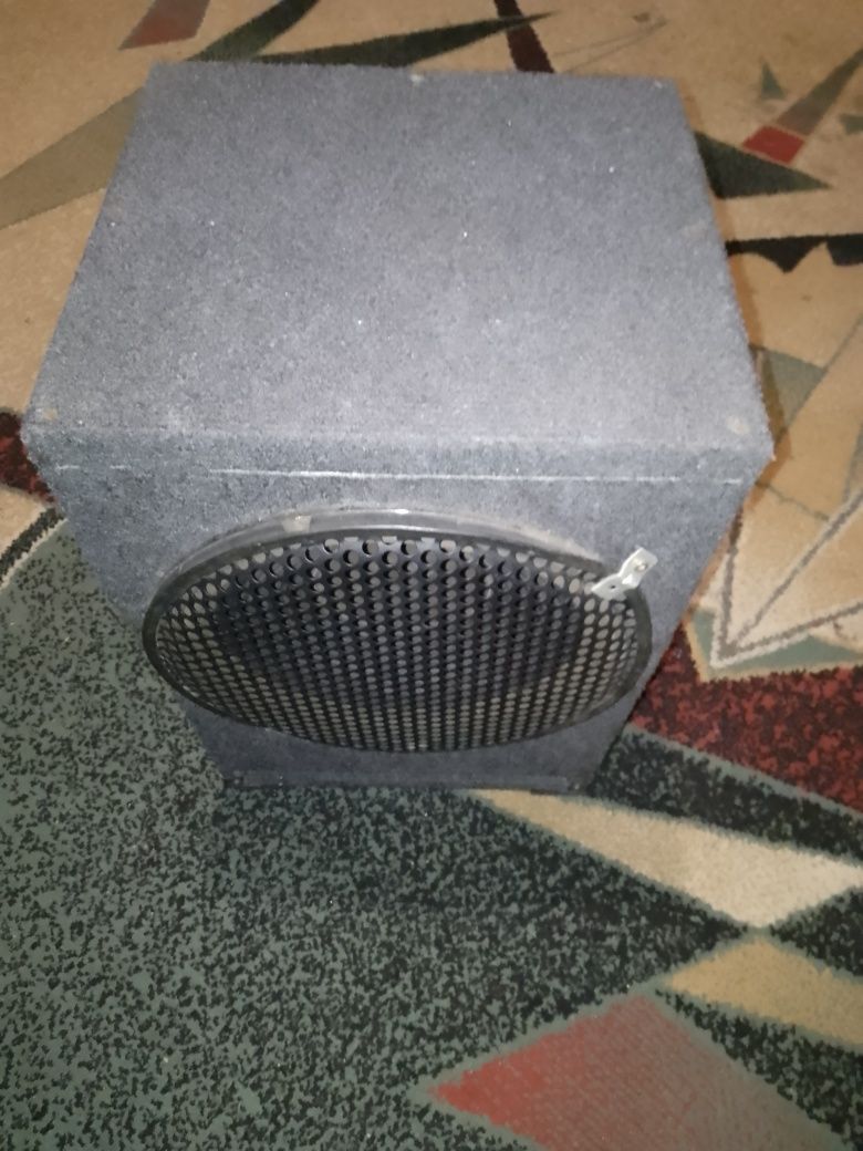 Subwoofer Magnat de 600 Watt