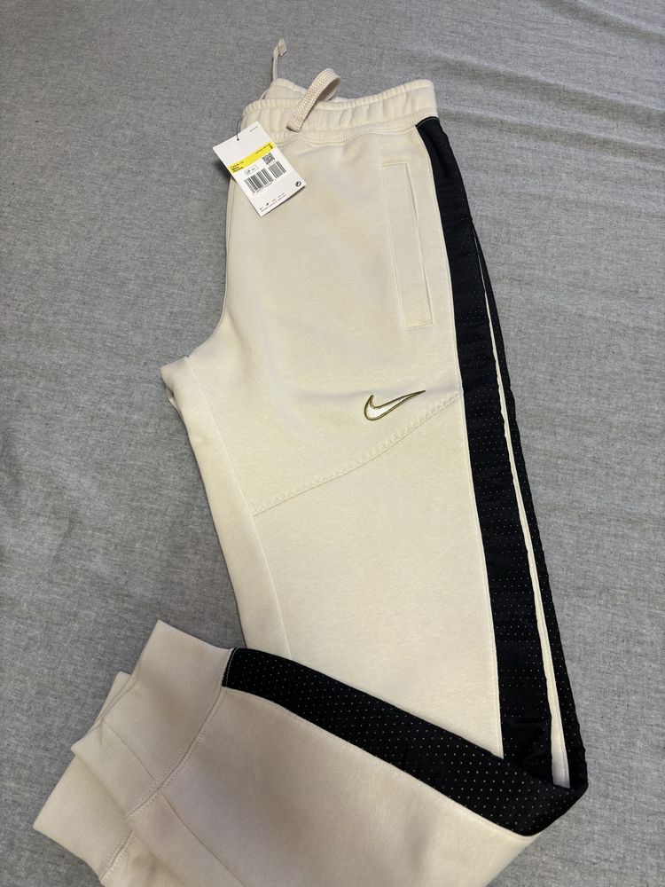 Pantaloni de trening Nike