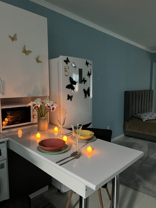 Арбат, по часам 2500 тг, на ночь 15000 тг