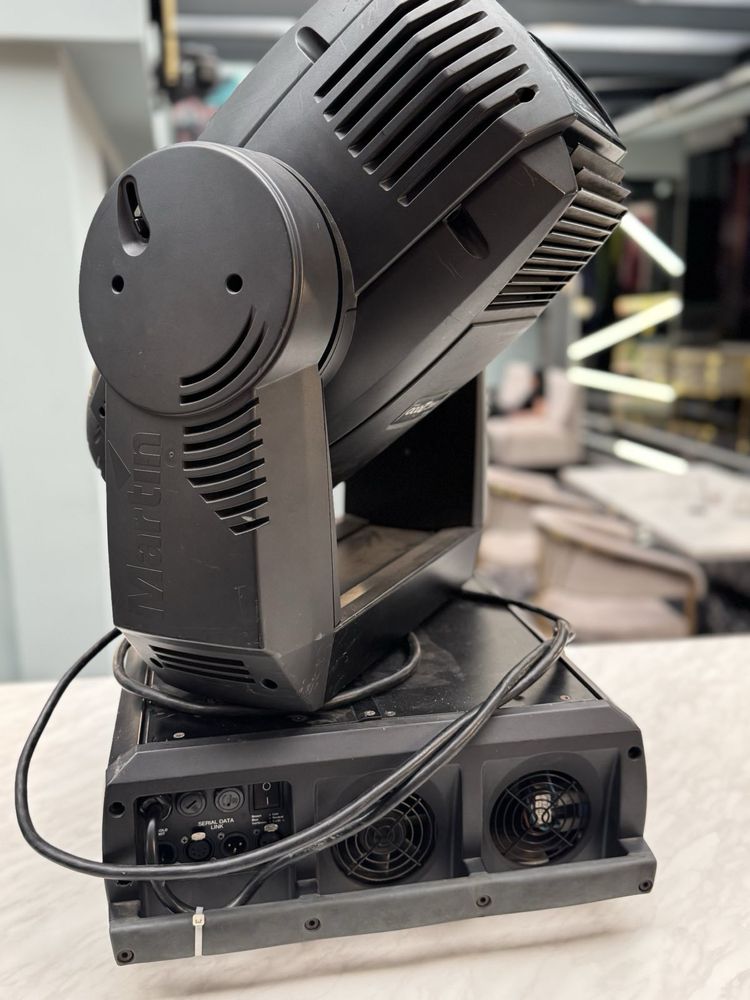 Led - Martin Mac 2000