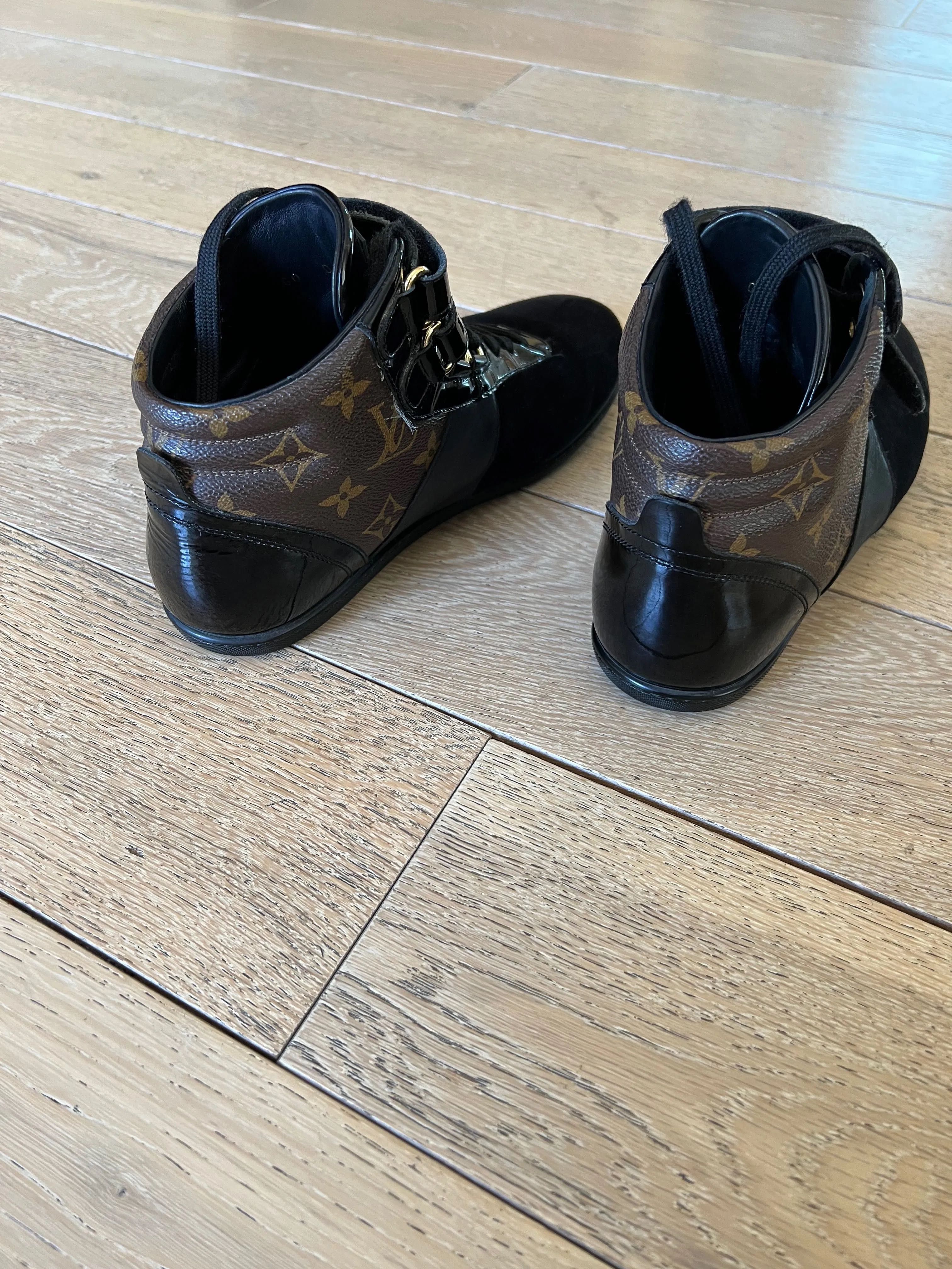 Louis Vuitton MOVE UP sneakers