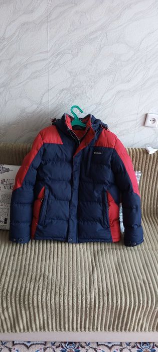 Продам - Мужску зимнюю куртку . 52 р .