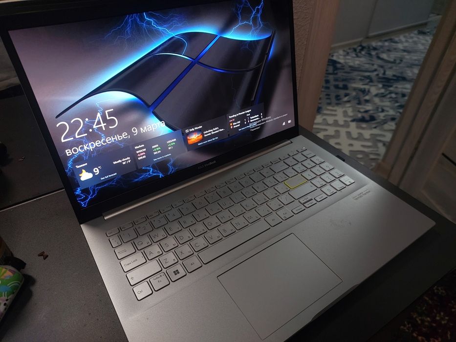 NOUTBUK 》vivobook "ASUS"