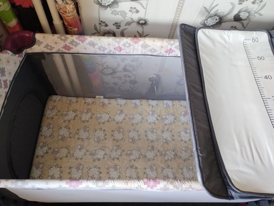 Сгъваема детска кошара Chipolino + матрак 120\60