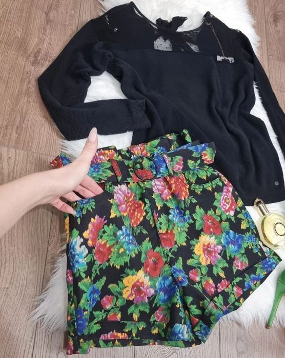 Pantaloni scurti Zara