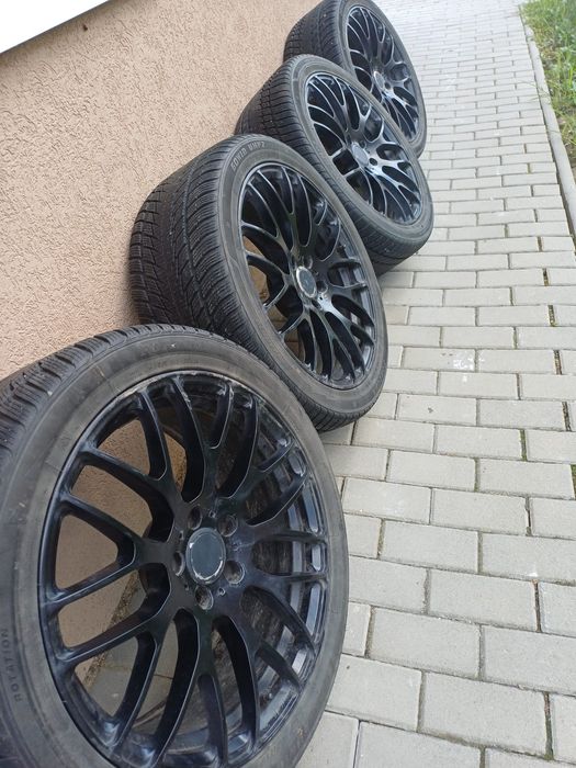 Vând 4 jante cu cauciucuri