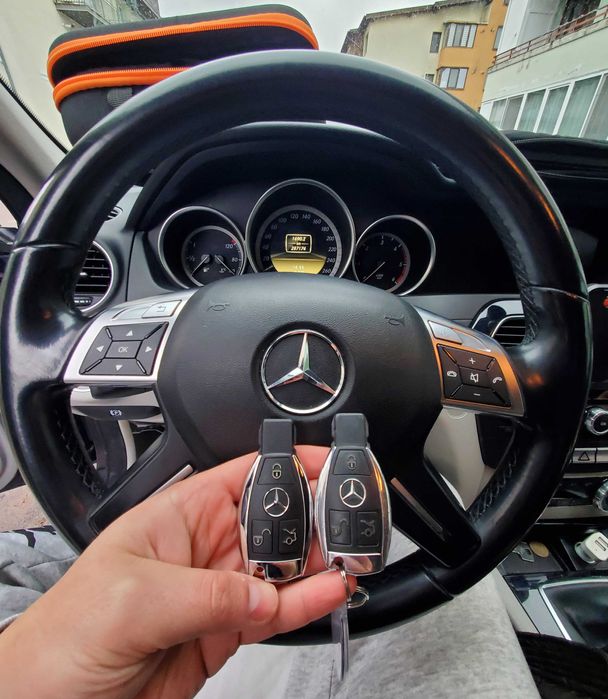 Deblocări uși auto / Copiere și Programare chei auto - Chei pierdute