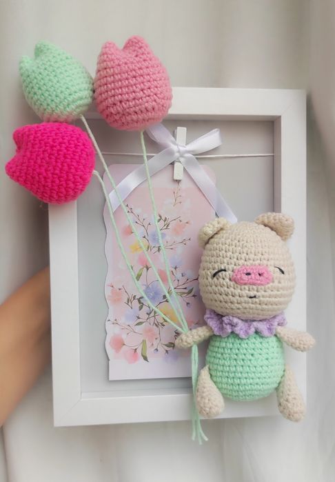 Рамка -Прасенце с балони- Амигуруми