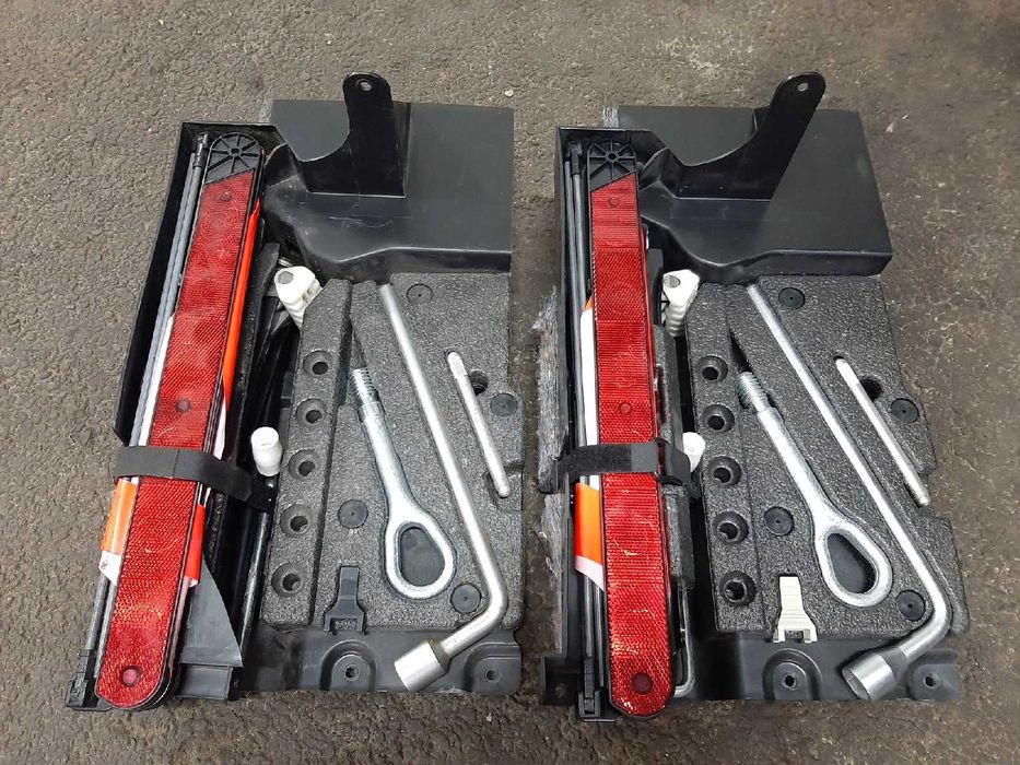 Продам родной домкрат комплект Mercedes-Benz C-Class W203 Универсал