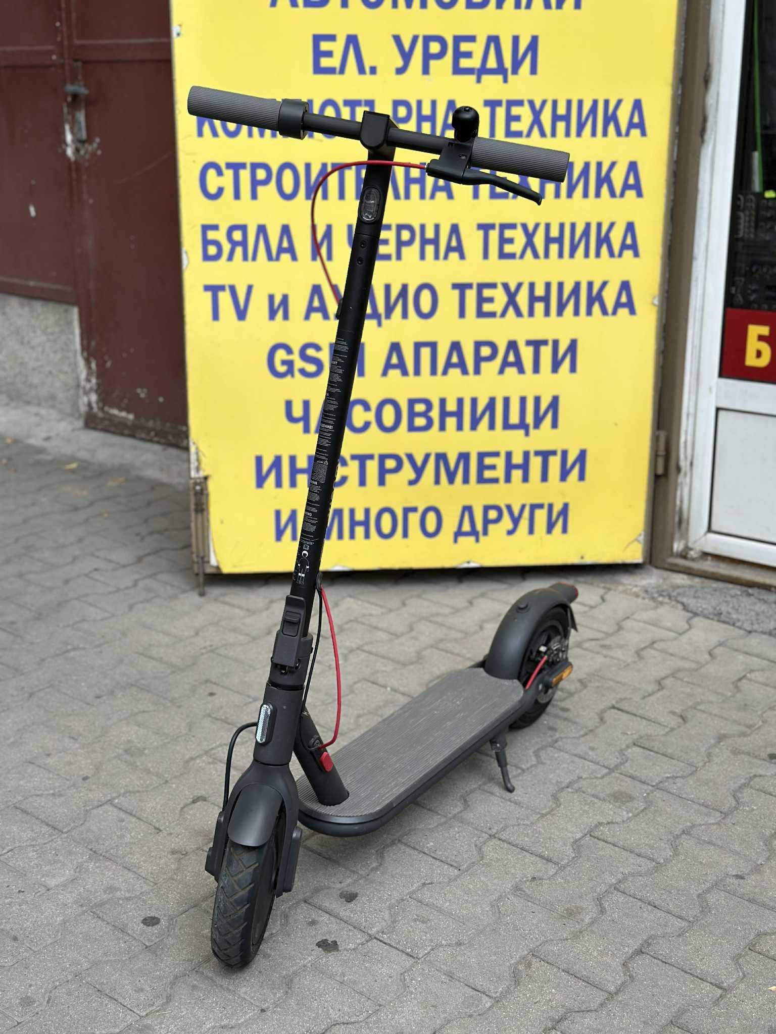 Електрическа Тротинетка Xiaomi ELECTRIC SCOOTER 4 / Перфектна
