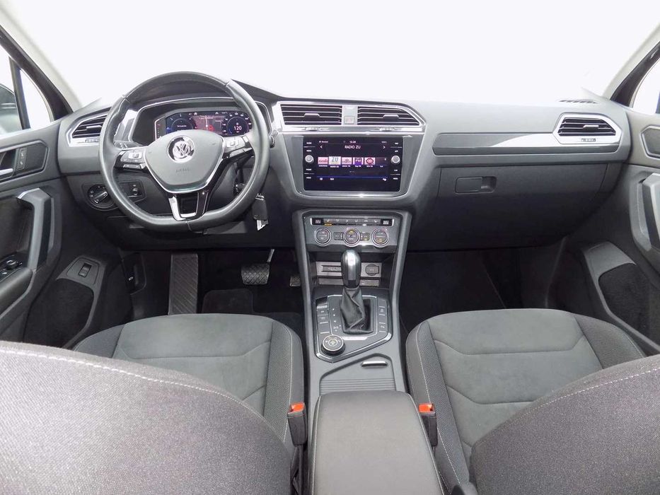 Volkswagen Tiguan 06/2020 52.500 km
Highline 2,0 TDI DSG 150CP 4x4