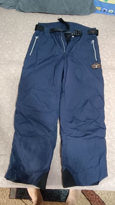 Vand pantaloni de ski