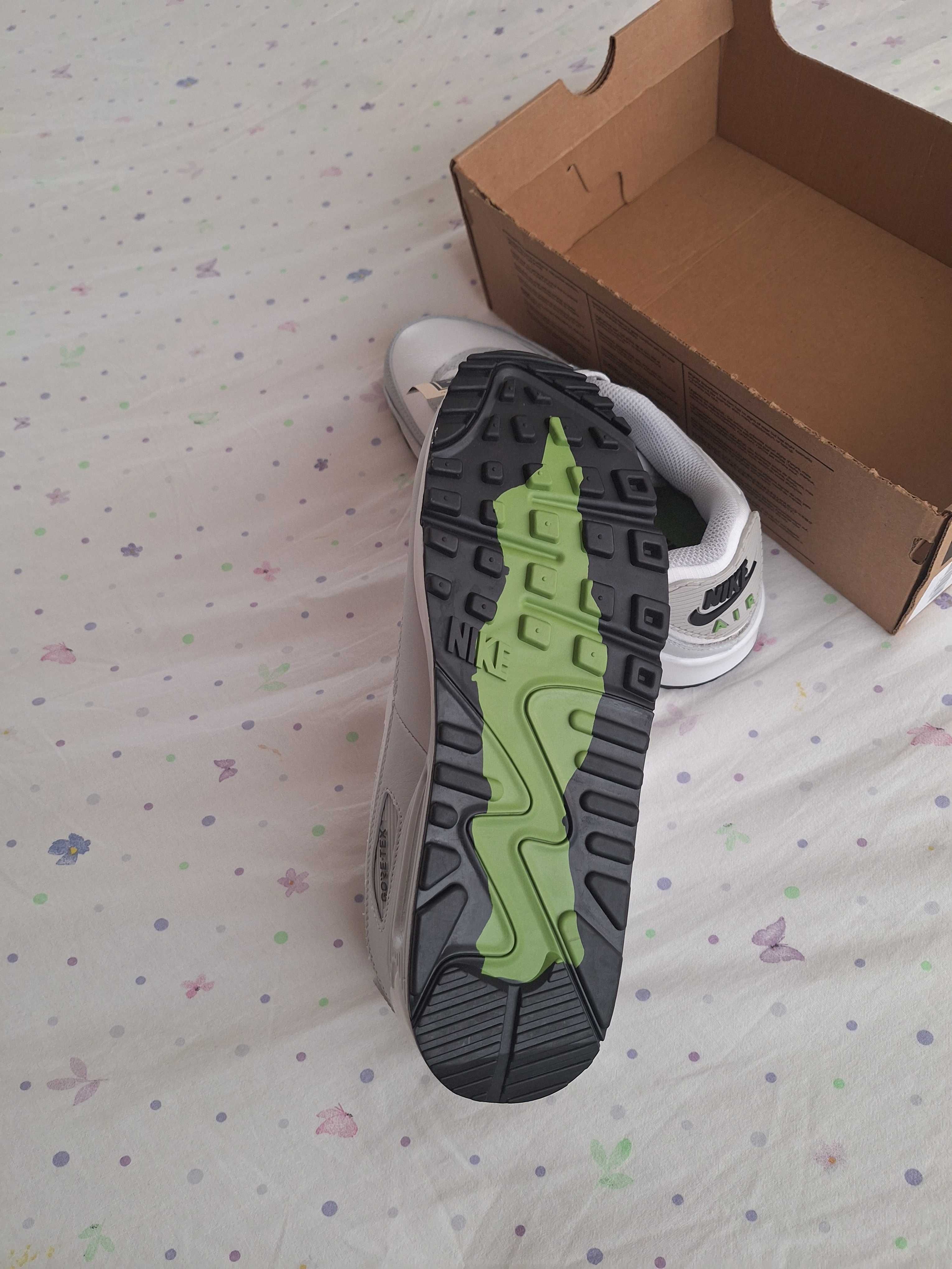Мъжки маратонки NIKE AIR MAX 90 GTX