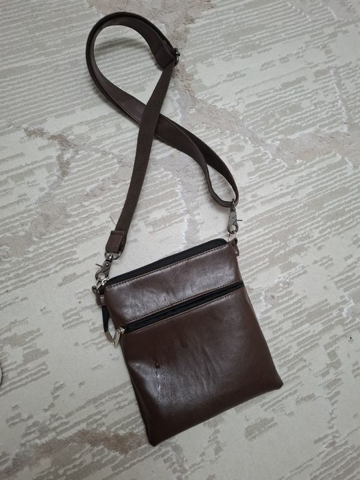 Продам барсетку в отличном качестве