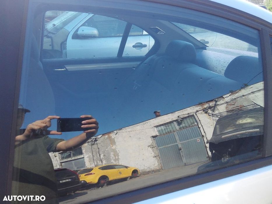 Geam / Sticla Usa / Portiera Stanga Spate Culisant BMW E46 Berlina 1997 - 2005