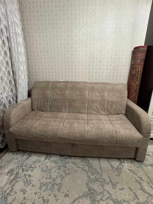 Продам диван в отличном состоянии