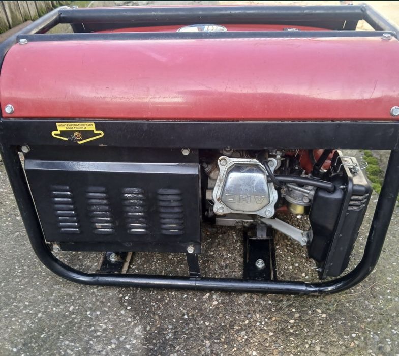 Generator de curent OHV EMS5000EX – 5.5 kVA – 13 CP