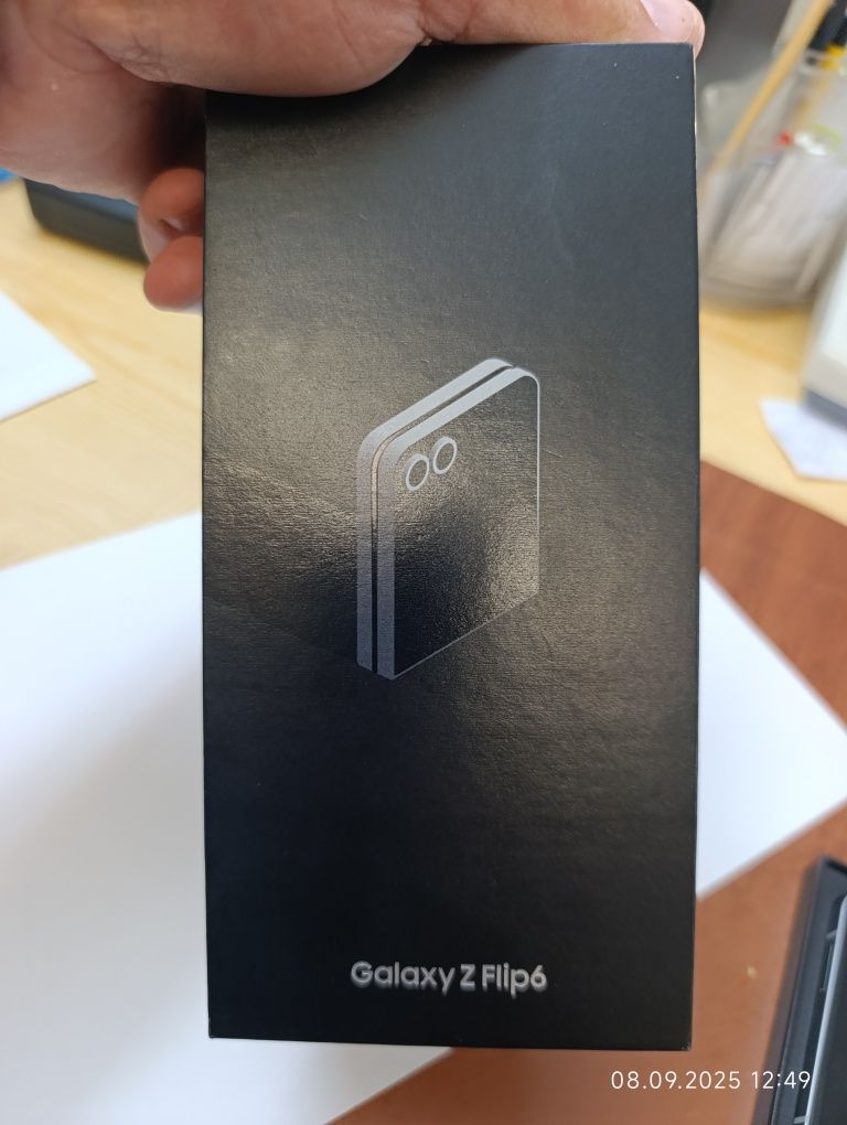 Samsung zflip 6-нов