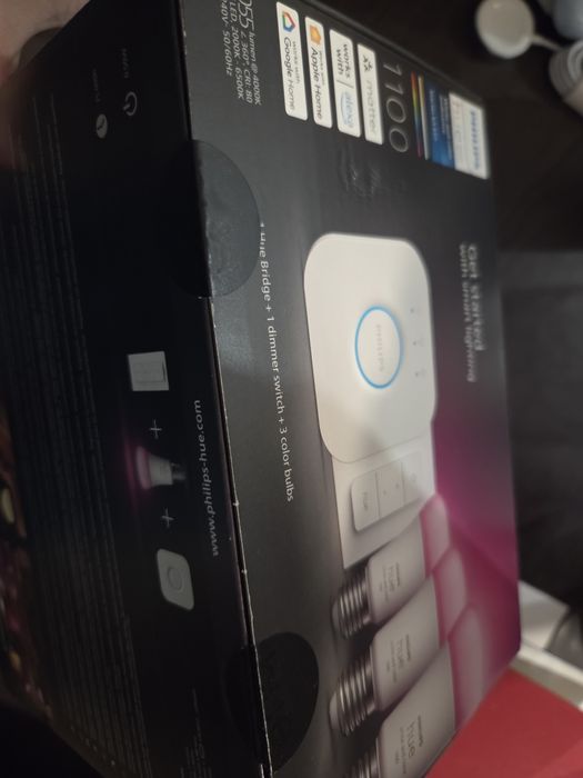 (SIGILAT) Set 3 becuri LED RGB Philips Hue, Wi-Fi, Bluetooth,.