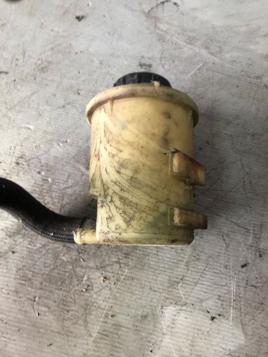 vas lichid servo 2.0 dci renault laguna 3