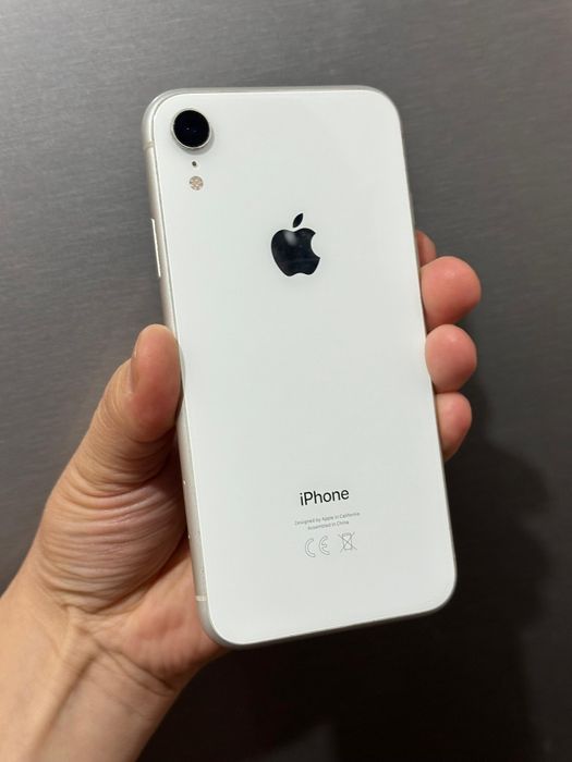 Продам Айфон Хр 64г