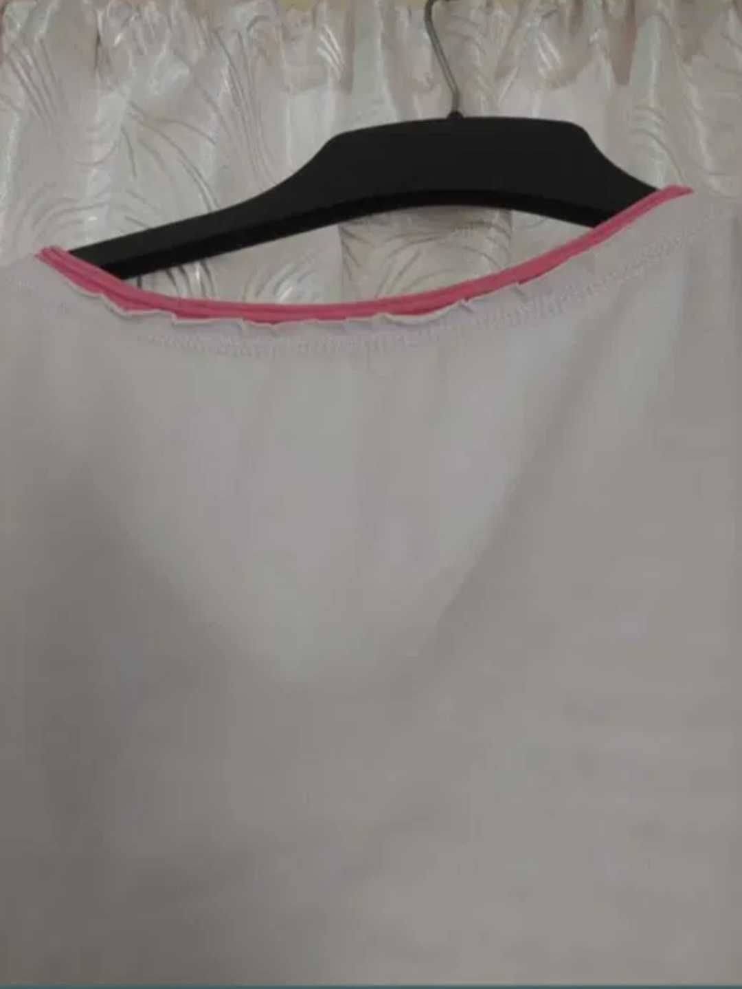 Top sclipici cu broderie
