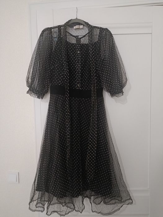 Продам платье s, xs